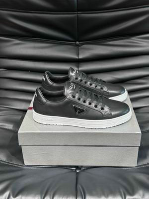 Les baskets sneakers Prada incarnent un style emblématique et un luxe italien.

 leur design élégant.pas cher,le moins cher.