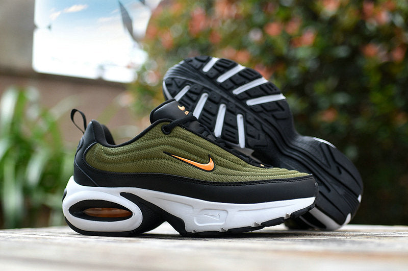 Les baskets Nike Air Max Portal incarnent un style moderne  exceptionnelle. Avec leur design futuriste et épuré.pas cher. 