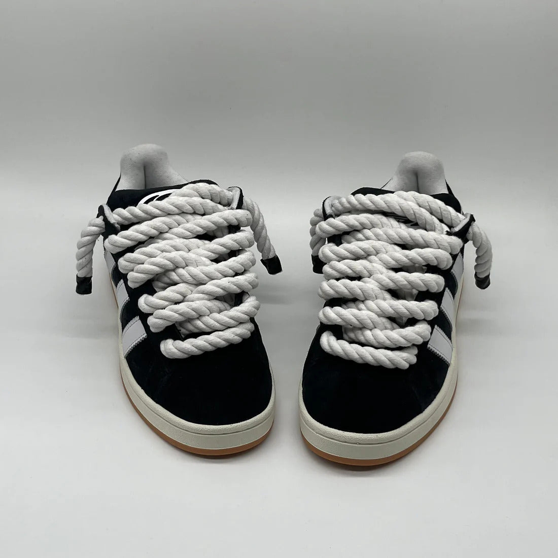 Les baskets Adidas Campus allient un style intemporel à un confort supérieur.
 design classique, pas cher. Le moins cher.