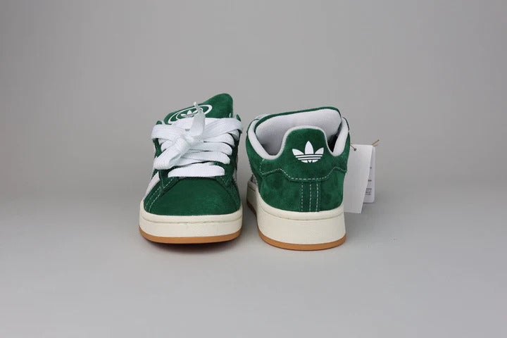 Les baskets Adidas Campus allient un style intemporel à un confort supérieur.
 design classique, pas cher. Le moins cher.