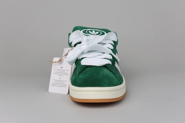Les baskets Adidas Campus allient un style intemporel à un confort supérieur.
 design classique, pas cher. Le moins cher.