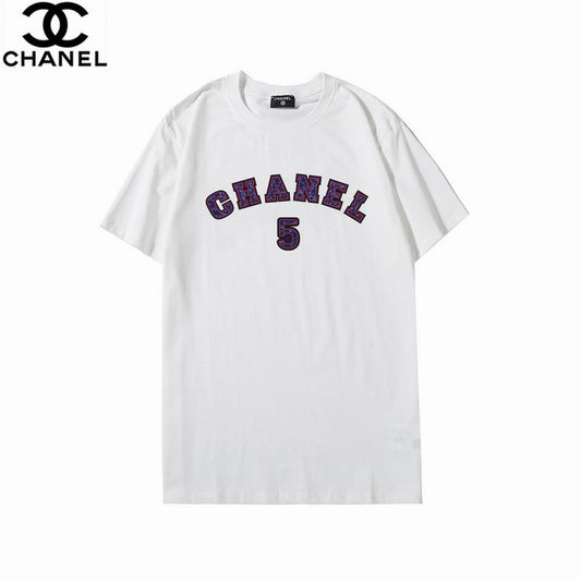 les T-shirts Chanel Femme offrent une élégance et un confort inégalés.