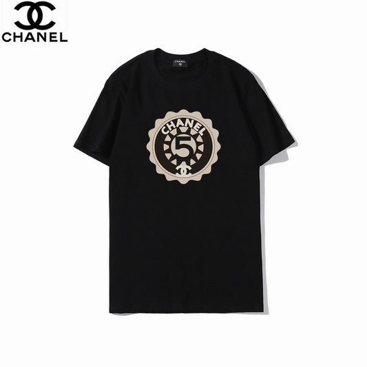 les T-shirts Chanel Femme offrent une élégance et un confort inégalés.