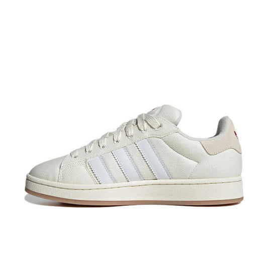 Les baskets Adidas Campus allient un style intemporel à un confort supérieur.
 design classique, pas cher. Le moins cher.