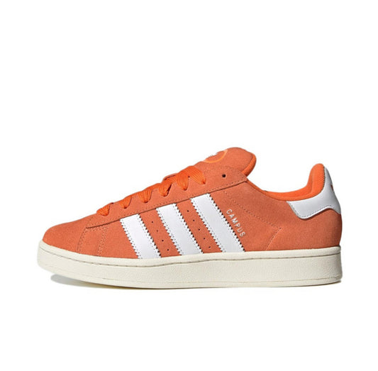 Les baskets Adidas Campus allient un style intemporel à un confort supérieur.
 design classique, pas cher. Le moins cher.