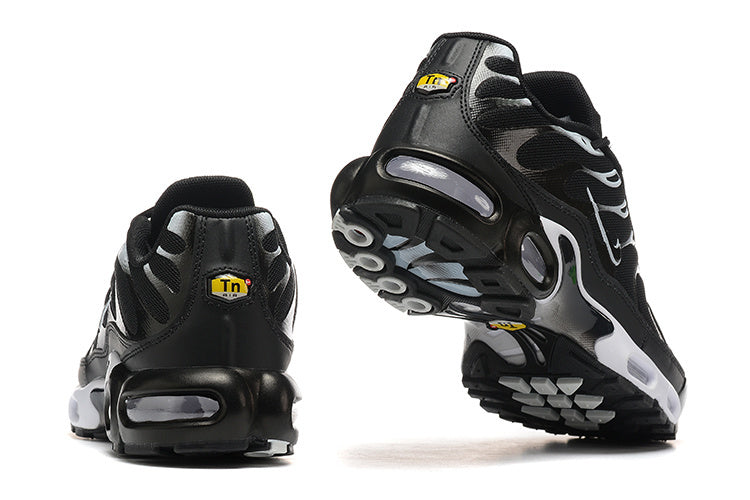 Les  Baskets Nike Air Max Tn incarnent un style emblématique et une performance supérieure. Pas cher. Le moin cher.