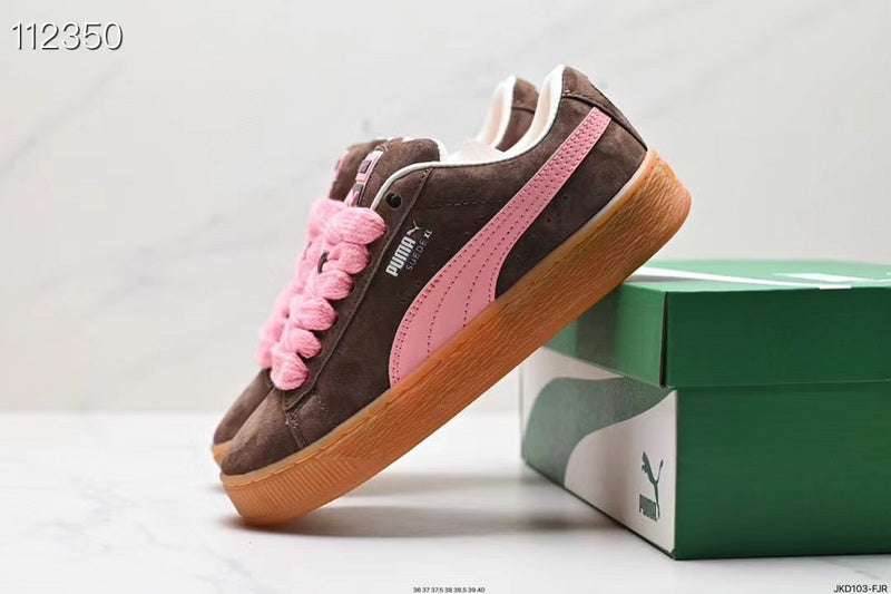 Les baskets Puma Femme se distinguent par leur style audacieux et moderne, alliant des éléments sportifs et urbains. Inspirées des tendances actuelles 
