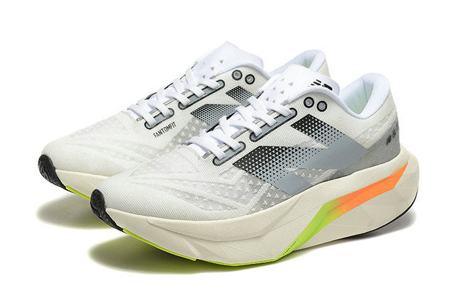 Les baskets New Balance allient style et confort. Leur design classique et leurs matériaux de haute qualité en font un choix idéal pour les amateurs de sneakers.pas cher. Le moins cher.