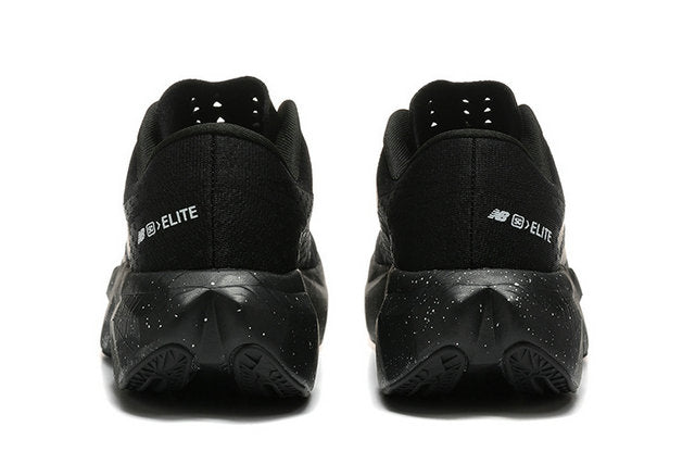 Les baskets New Balance allient style et confort. Leur design classique et leurs matériaux de haute qualité en font un choix idéal pour les amateurs de sneakers.pas cher. Le moins cher.