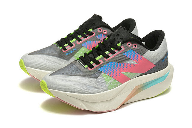 Les baskets New Balance allient style et confort. Leur design classique et leurs matériaux de haute qualité en font un choix idéal pour les amateurs de sneakers.pas cher. Le moins cher.