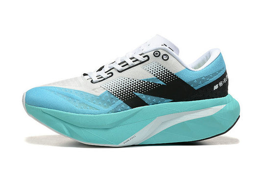 Les baskets New Balance allient style et confort. Leur design classique et leurs matériaux de haute qualité en font un choix idéal pour les amateurs de sneakers.pas cher. Le moins cher.