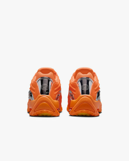 Les baskets Nike X Nocta Hot Step 2 incarnent l'alliance parfaite entre un style audacieux  haut de gamme collaboration Nocta.pas cher 