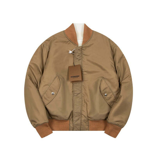 Les Doudoune Burberry l'élégance et la qualité, offrant  expérience exceptionnelle.  design raffiné matériaux de haute qualité.pas cher. Le moins cher.