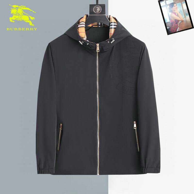 Les vestes Burberry incarnent l'élégance et la qualité, offrant une expérience exceptionnelle. Leur design raffiné et leurs matériaux de haute qualité.pas cher. Le moins cher.