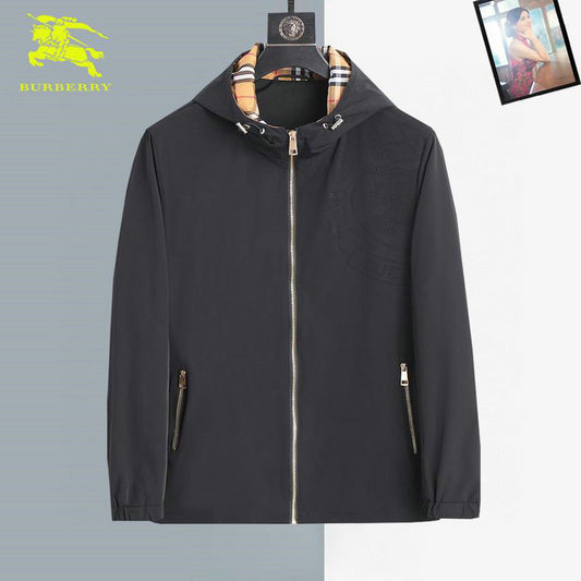 Les vestes Burberry incarnent l'élégance et la qualité, offrant une expérience exceptionnelle. Leur design raffiné et leurs matériaux de haute qualité.pas cher. Le moins cher.
