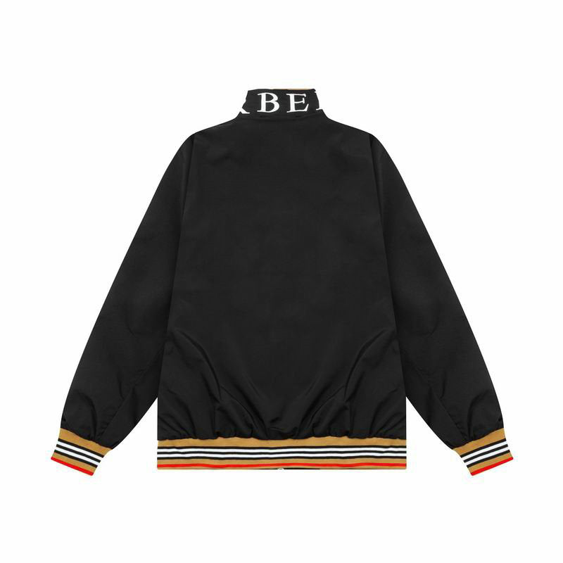 Les vestes Burberry incarnent l'élégance et la qualité, offrant une expérience exceptionnelle. Leur design raffiné et leurs matériaux de haute qualité.pas cher. Le moins cher.