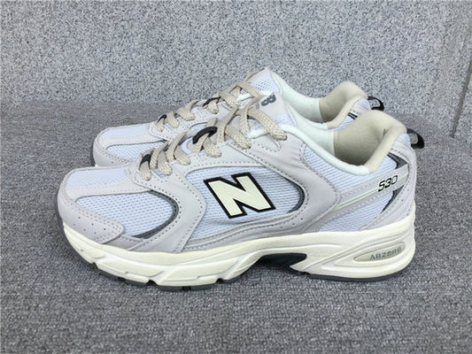 Les baskets New Balance allient style et confort. Leur design classique et leurs matériaux de haute qualité en font un choix idéal pour les amateurs de sneakers.pas cher. Le moins cher.