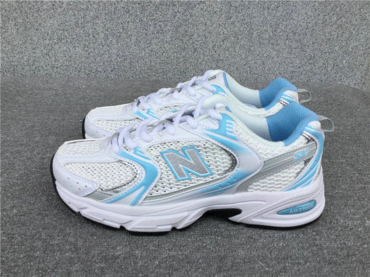 Les baskets New Balance allient style et confort. Leur design classique et leurs matériaux de haute qualité en font un choix idéal pour les amateurs de sneakers.pas cher. Le moins cher.
