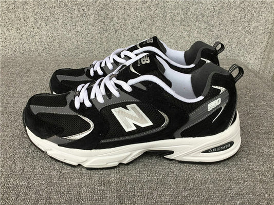 Les baskets New Balance allient style et confort. Leur design classique et leurs matériaux de haute qualité en font un choix idéal pour les amateurs de sneakers.pas cher. Le moins cher.