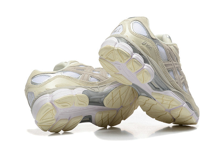 Les baskets Asics  offrent une combinaison parfaite de style et de performance. Leur design élégant et leurs technologies de pointe