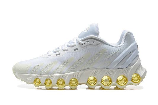 Les baskets Nike Air Max DN8 combinent innovation et design moderne pour offrir un style dynamique et une performance inégalée.pas cher . Le moins cher.