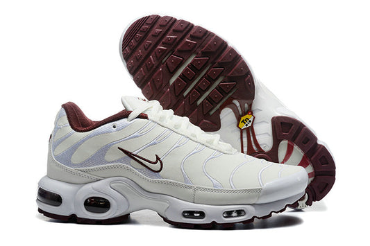 Les  Baskets Nike Air Max Tn incarnent un style emblématique et une performance supérieure. Pas cher. Le moin cher.