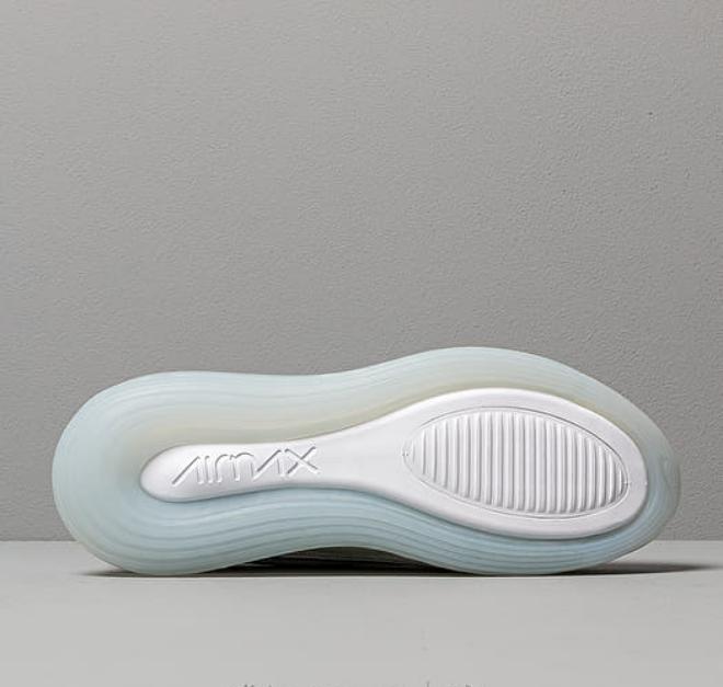 NIKE AIR MAX 720 (GS)
 White/ White-Mtlc Platinum-Pure Platinum Femme