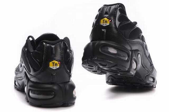 les baskets Nike TN Air Max Plus sont un témoignage de l'engagement de Nike à combiner style et innovation.