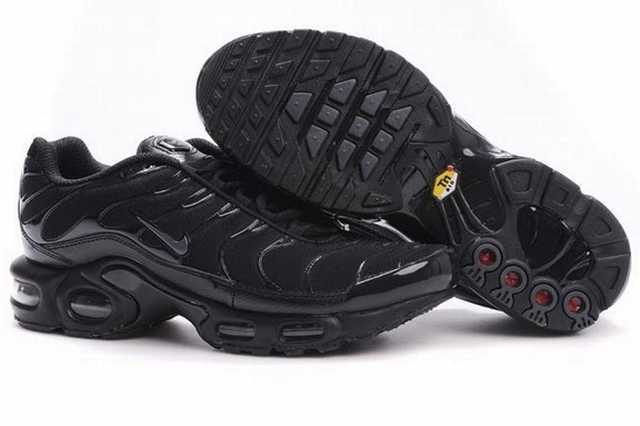les baskets Nike TN Air Max Plus sont un témoignage de l'engagement de Nike à combiner style et innovation.