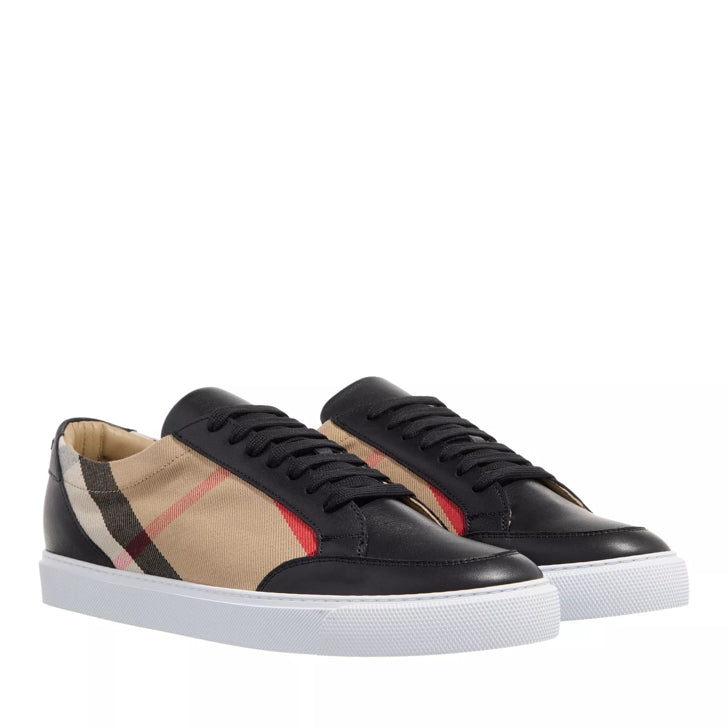 Les baskets Burberry incarnent un style emblématique et une sophistication britannique.

 leur design raffiné. Pas cher. Le moins cher. 