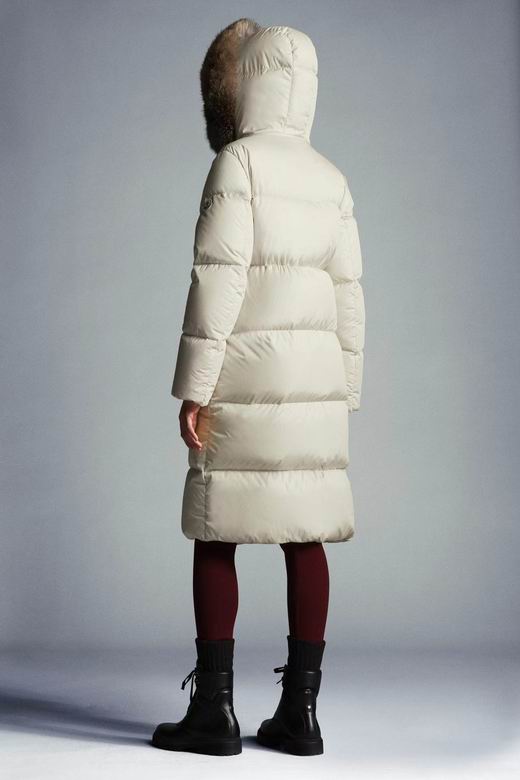 Les doudounes manteau Moncler Femme, ainsi que les Moncler Femme, incarnent un style et un raffinement incomparables.