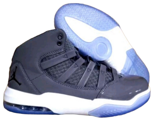 Les baskets Air Jordan 4 offrent un style iconique et une performance remarquable.
leur design distinctif pas cher. le moin cher.