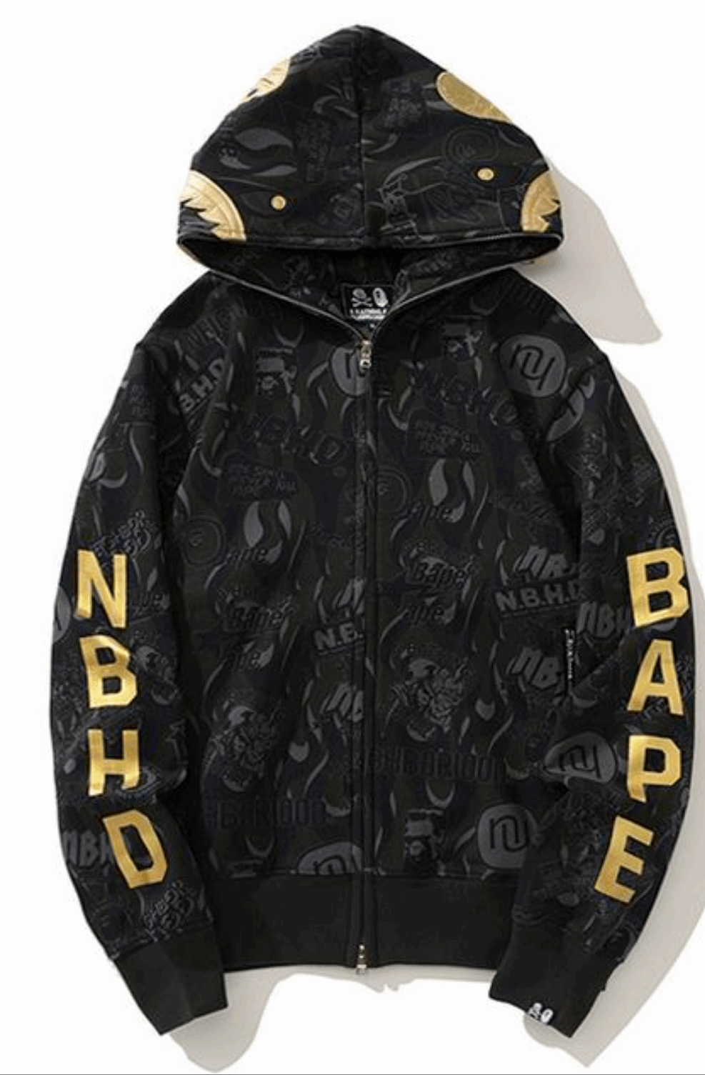 Les sweats Bape Sta pour homme incarnent l’essence du streetwear avec un design audacieux et reconnaissable, propre à la marque A Bathing Ape (Bape).