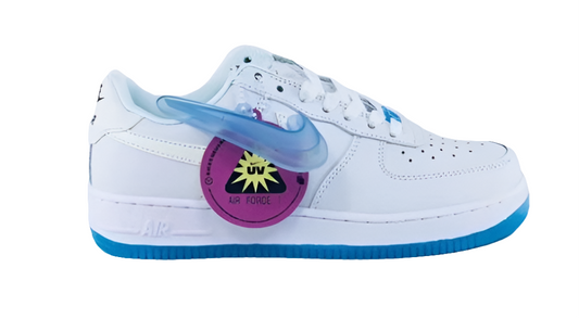 Premièrement : Les baskets Nike Air Force 1 Low femme incarnent l’alliance parfaite entre style intemporel et innovation technique.