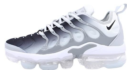Les Nike Air Vapormax Plus TN Femme incarnent une fusion audacieuse entre l’héritage des baskets TN des années 90 et l’innovation moderne de la technologie Vapormax.