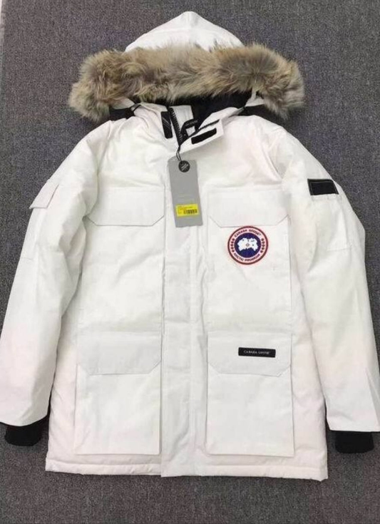 Les doudounes Canada Goose allient élégance et chaleur pour offrir une protection optimale contre le froid. Leur design sophistiqué et leurs matériaux de haute qualité. Pas cher. Le moins cher.