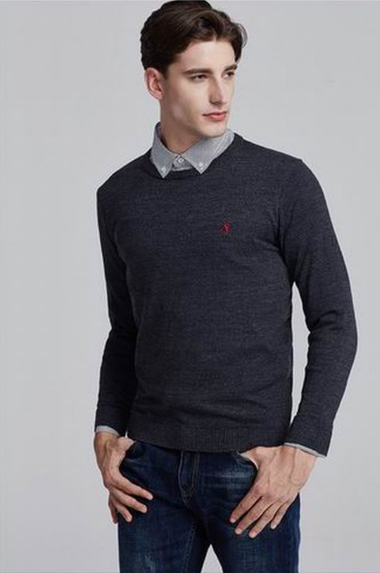 Les pulls Polo Ralph Lauren combinent élégance et confort avec une maîtrise inégalée.