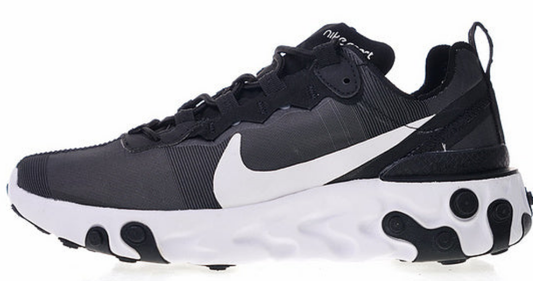 Résultant de l'innovation continue de Nike, les baskets Nike React Art3mis Femme illustrent l'engagement de la marque à allier design et technologie.