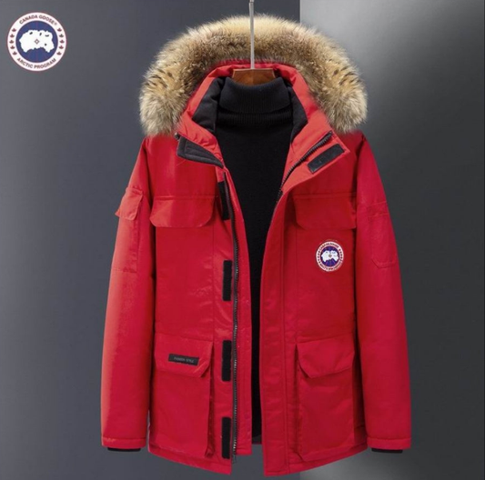 Les doudounes Canada Goose allient élégance et chaleur pour offrir une protection optimale contre le froid. Leur design sophistiqué et leurs matériaux de haute qualité. Pas cher. Le moins cher.
