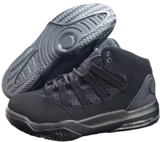 Les baskets Air Jordan 4 offrent un style iconique et une performance remarquable.
leur design distinctif pas cher. le moin cher.