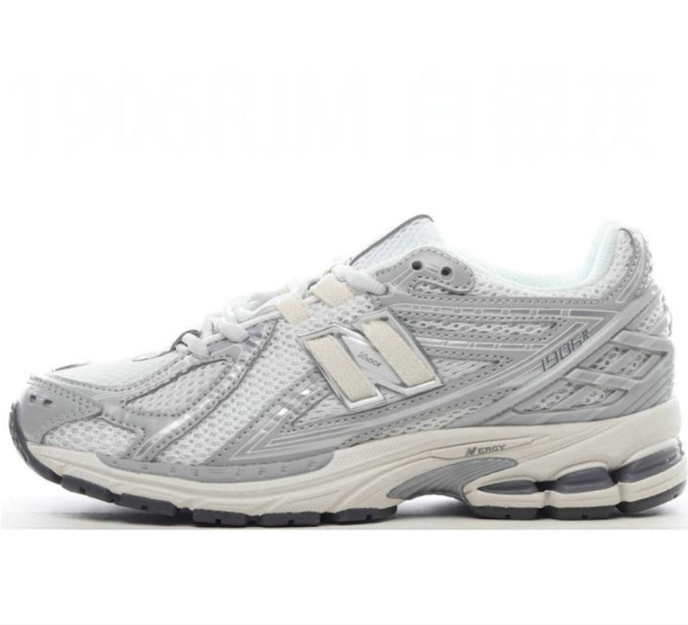 Les baskets New Balance allient style et confort. Leur design classique et leurs matériaux de haute qualité en font un choix idéal pour les amateurs de sneakers.pas cher. Le moins cher.