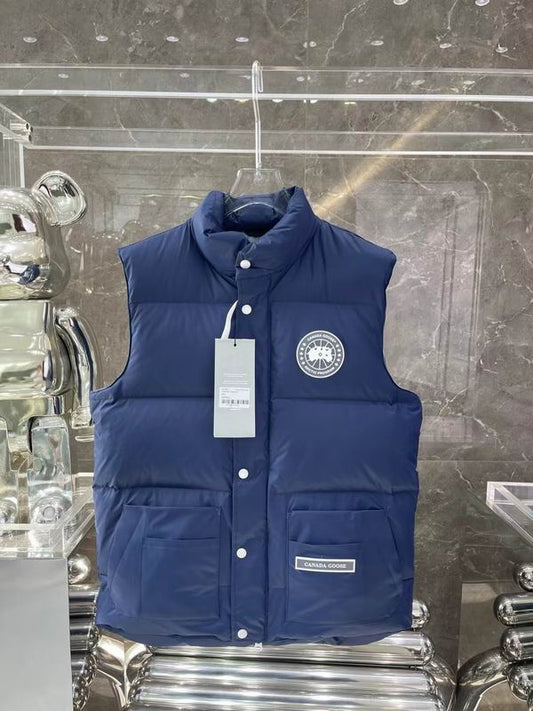 La Doudoune Canada GOOse

Résultat de l'évolution emblématique de la marque Canada G00se, la Doudoune Canada G00se 