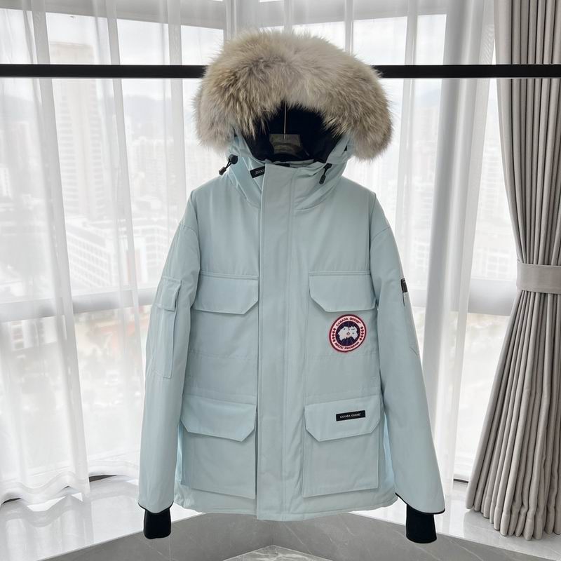 la Doudoune Canada G00se Femme est un témoignage de l'engagement de Canada G00se à combiner style,