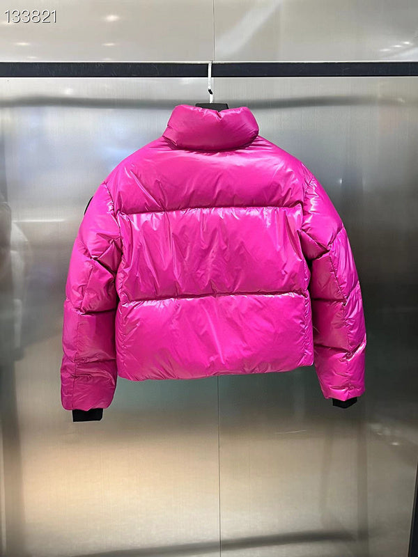La doudoune Canada Goose Parka Femme

Résultat de l'évolution emblématique de la marque Canada Goose, la doudoune Canada Goose Parka Femme