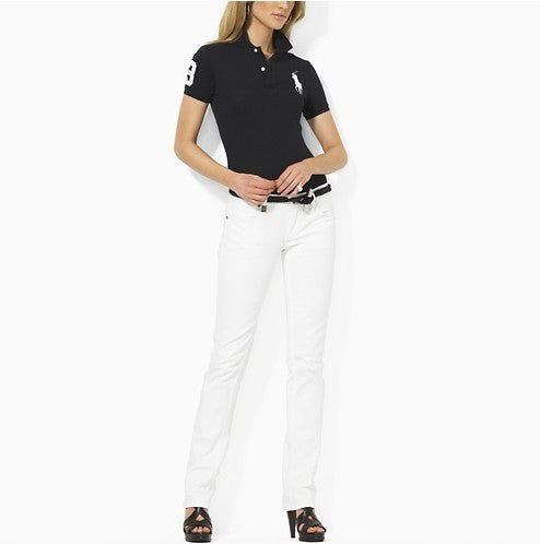Les polos Ralph Lauren Femme offrent une élégance et une qualité inégalées.