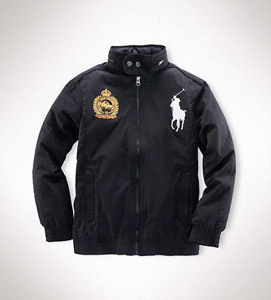 Les doudounes Ralph Lauren offrent une élégance intemporelle et une qualité exceptionnelle. Leur design raffiné et leurs matériaux haut de gamme 