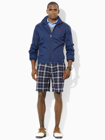 Les doudounes Ralph Lauren offrent une élégance intemporelle et une qualité exceptionnelle. Leur design raffiné et leurs matériaux haut de gamme