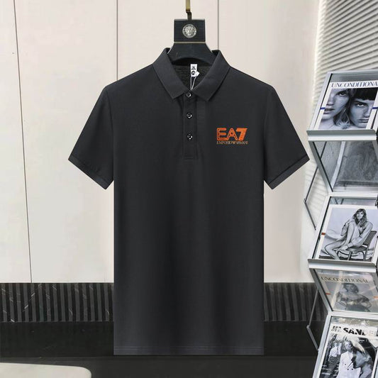 Les polos Armani pour homme reflètent l’élégance raffinée et le savoir-faire emblématique de la maison italienne. Au meilleur prix 
