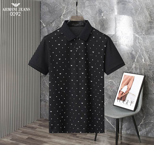 Les polos Armani pour homme reflètent l’élégance raffinée et le savoir-faire emblématique de la maison italienne. Au meilleur prix 