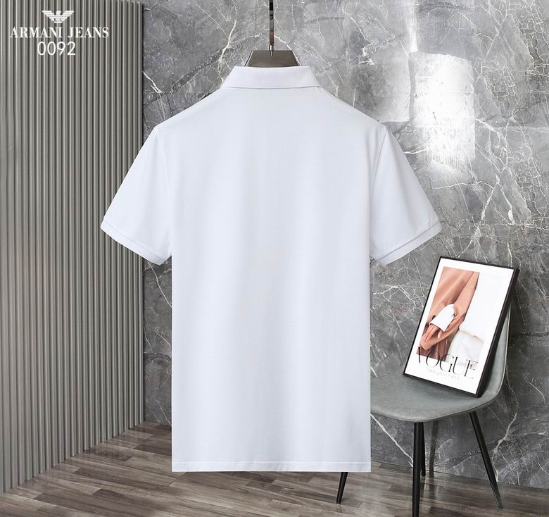 Les polos Armani pour homme reflètent l’élégance raffinée et le savoir-faire emblématique de la maison italienne. Au meilleur prix 